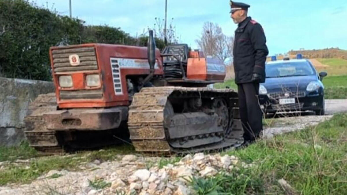 Mezzi agricoli, sgominata la banda dei cavalli di ritorno da 100mila euro - 