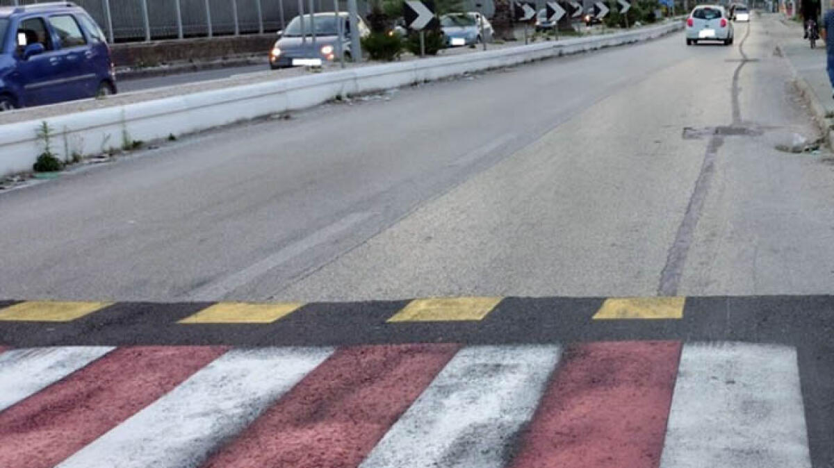 Muore investito da auto pirata sul dosso rialzato - 