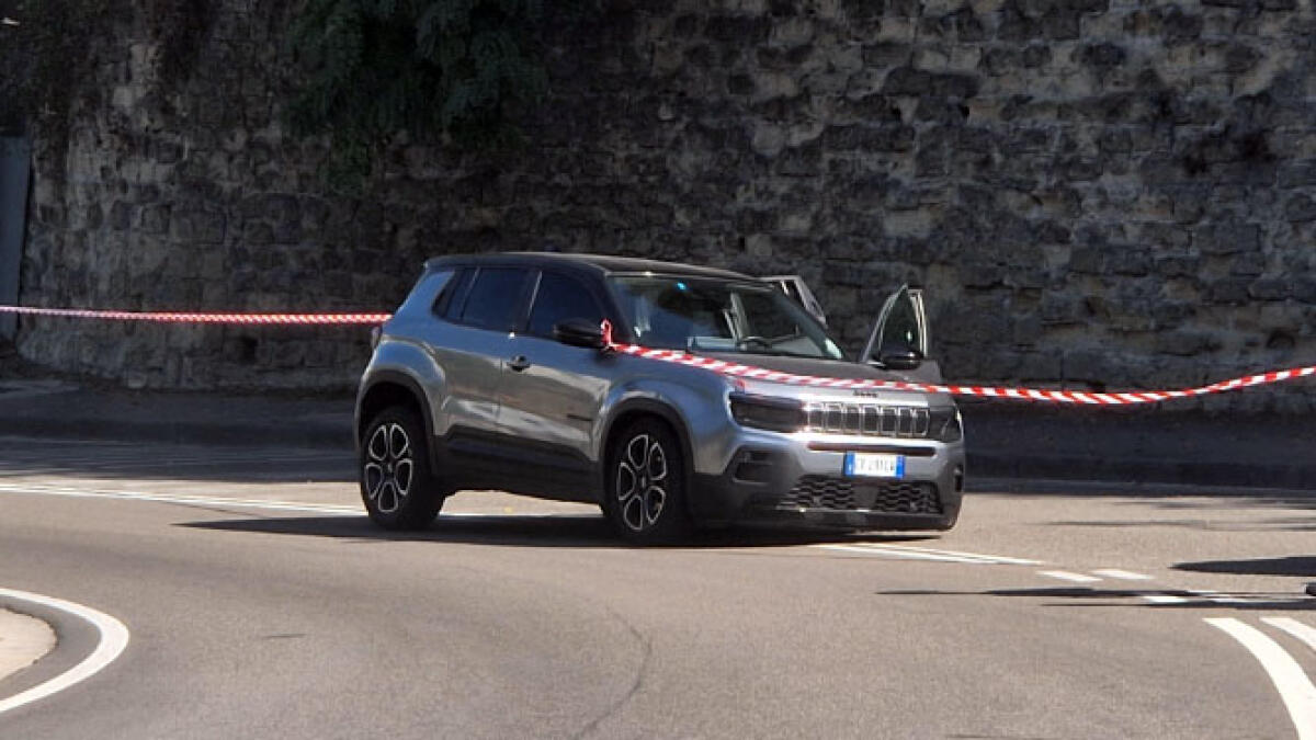 Agguato di camorra, freddato mentre guida l'auto - 