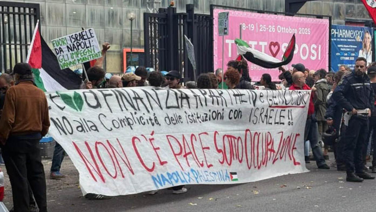 Blitz anti Israele alla Fiera, tre poliziotti feriti e tre arresti - 