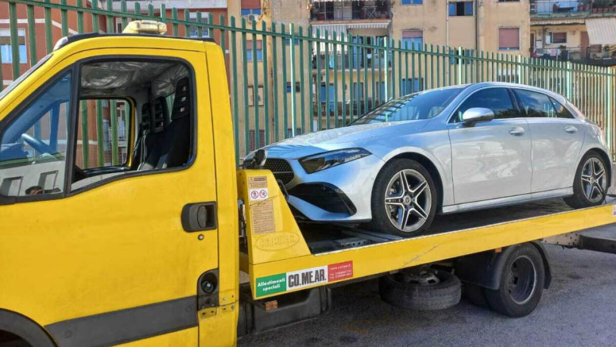 Trovata un'altra auto rubata a Barcellona, è la seconda - 