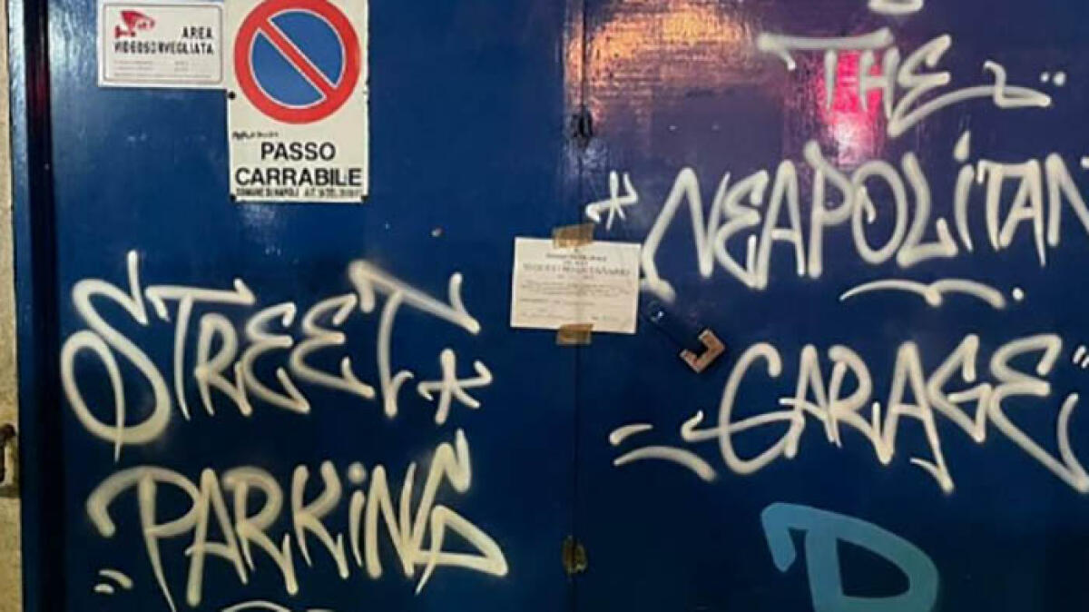 Sequestrato garage abusivo davanti allo Stadio Maradona - 