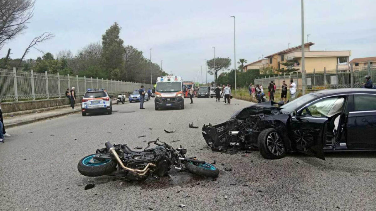 Scontro auto-moto, c'è una vittima - 