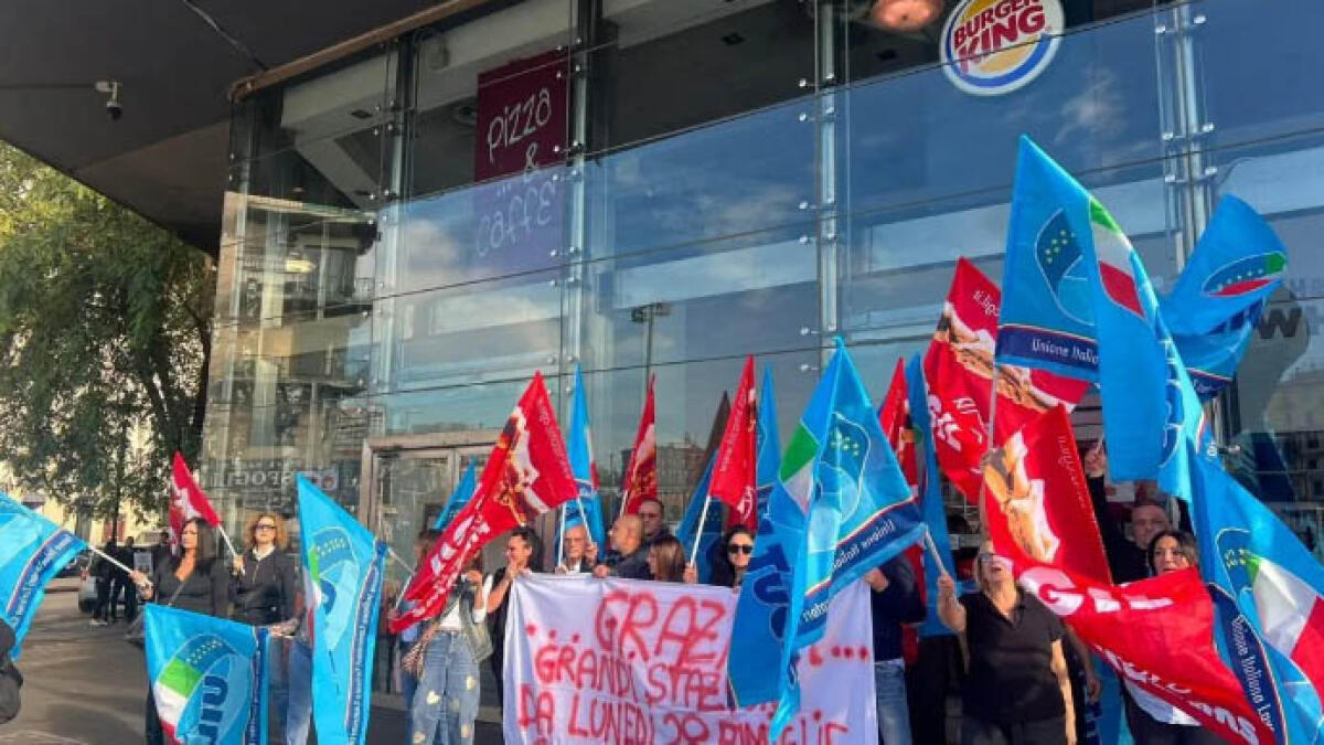 Chiude Burger King Napoli: 30 famiglie in lotta contro il collasso - 