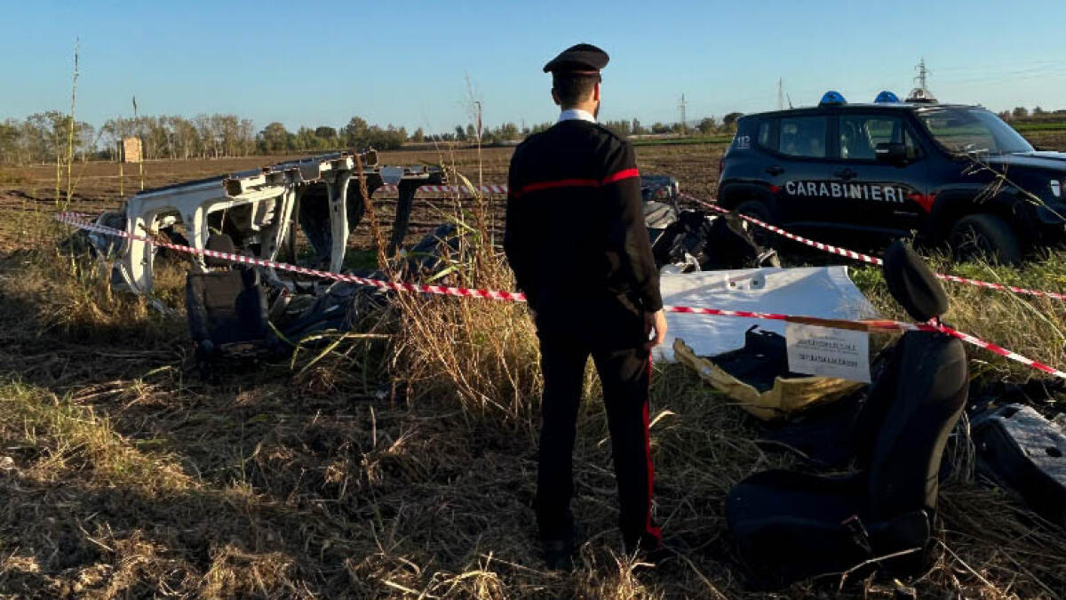 Discarica di rifiuti pericolosi nel bel mezzo di un fondo agricolo - 