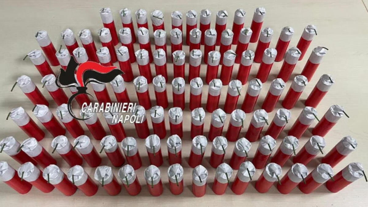 Trasporta 100 candelotti, arrestato - 