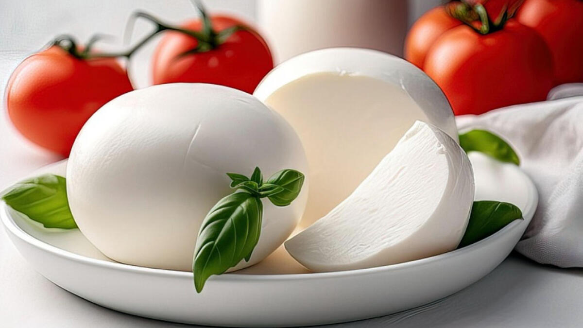 Rapina armata in salumeria, porta via 30 euro e una mozzarella - 