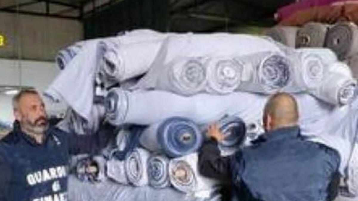 Dieci tonnellate di rifiuti sequestrate nei Paesi Vesuviani - 