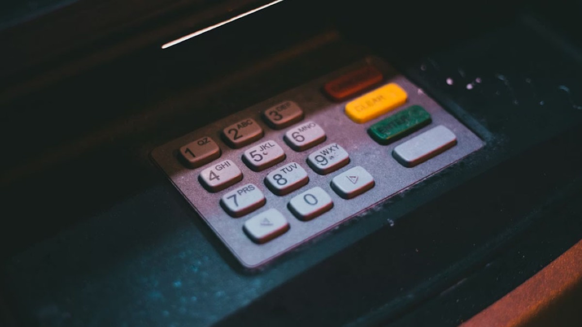 Scardinato bancomat a Brusciano - 