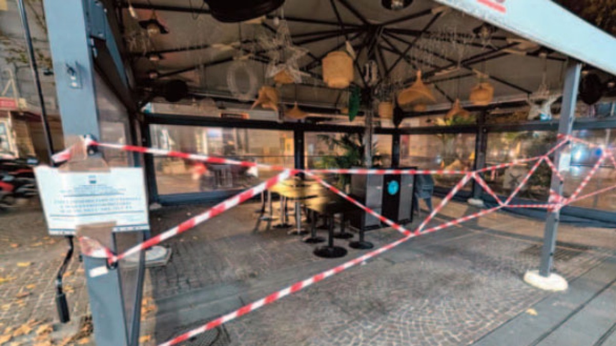 Sequestrati i gazebo, mannaia sul Natale - 