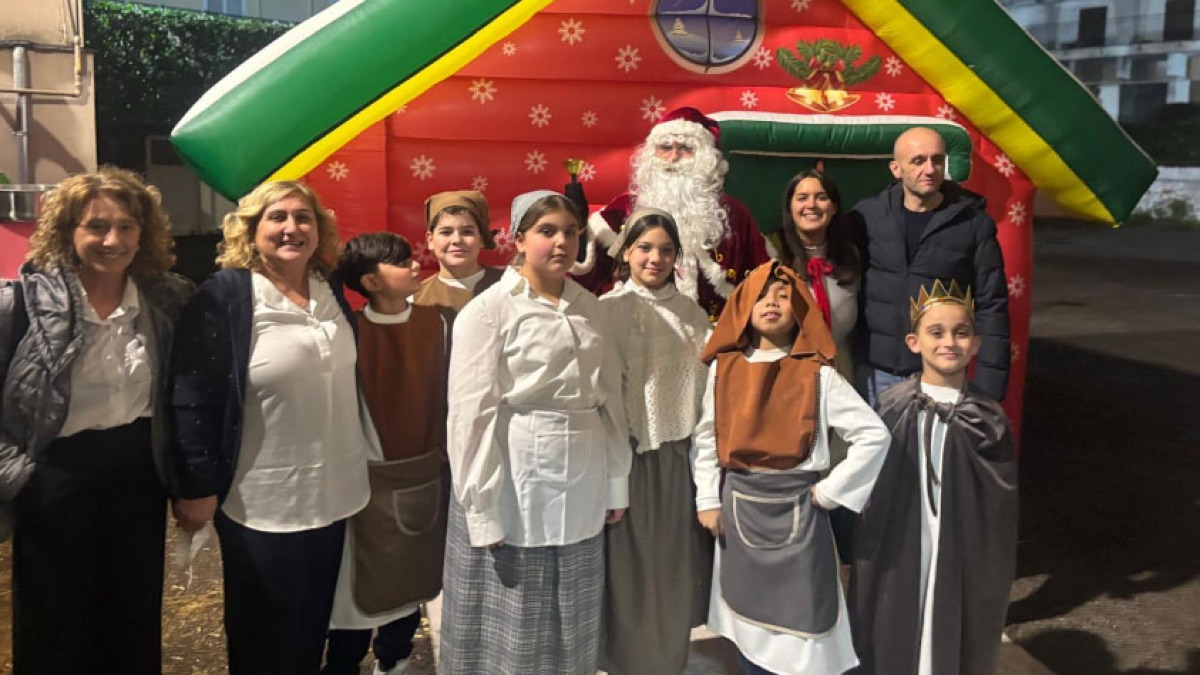 La Magia del Natale prende vita:, il Presepe Vivente incanta il Plesso Casilli  - 
