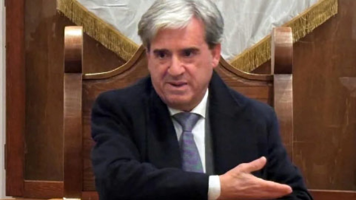 Aggressione al sindaco: dito amputato, mano e orecchie massacrate - 