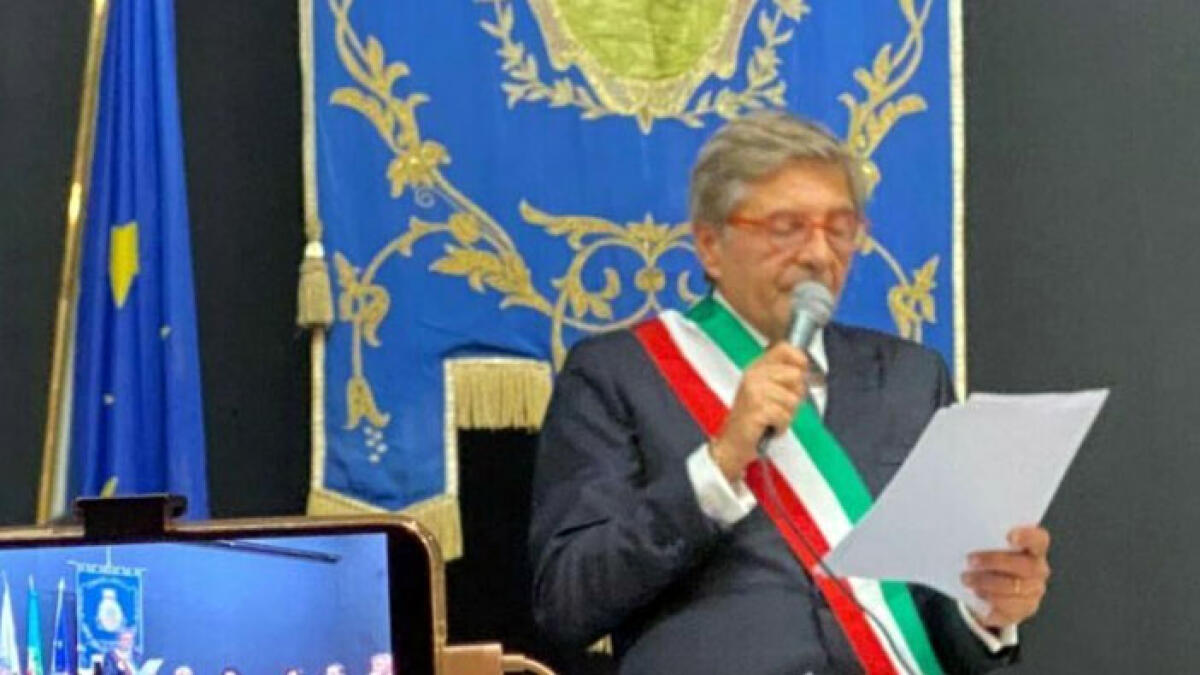 Sindaco aggredito in strada - 