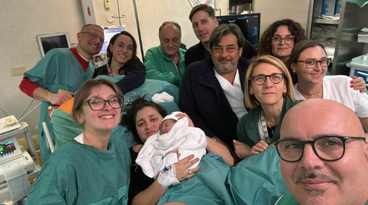 La prima nata del 2026 è la piccola Isabel - 