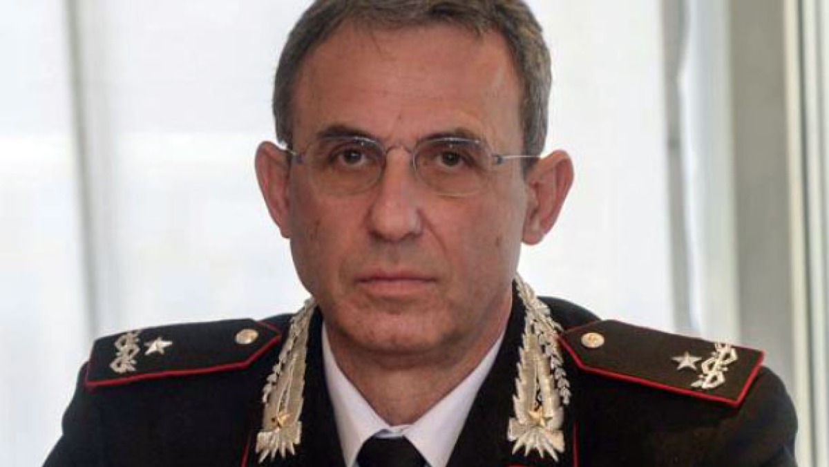 Il generale che ha lottato contro la Terra dei Fuochi ha il tumore - 