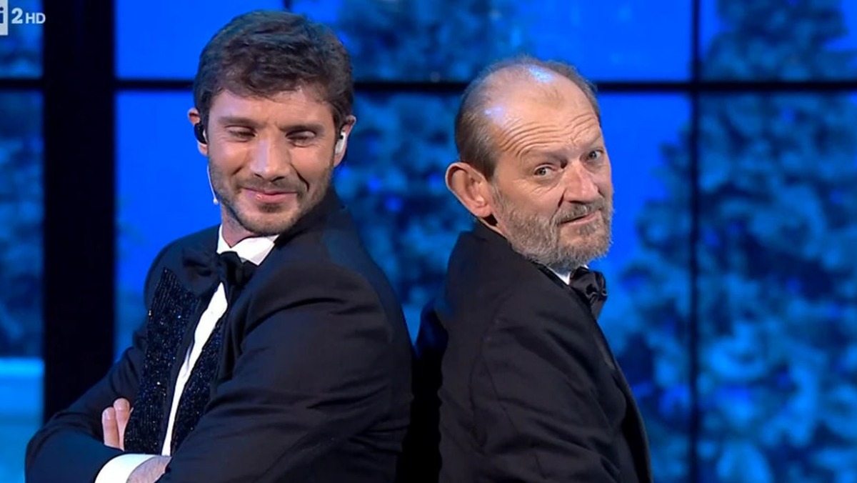 Grave lutto per Stefano De Martino, si è spento il papà - 