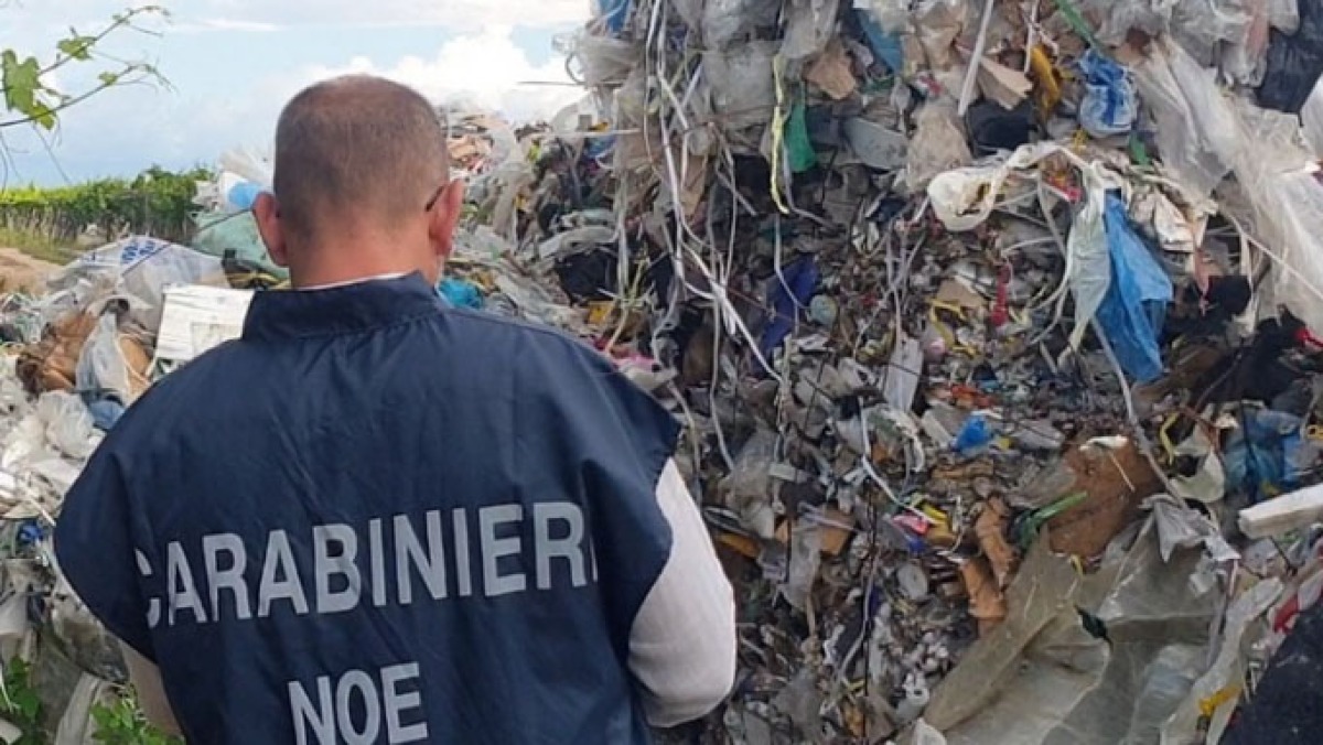 Maxi operazione e rifiuti tossici, 12 misure cautelari - 