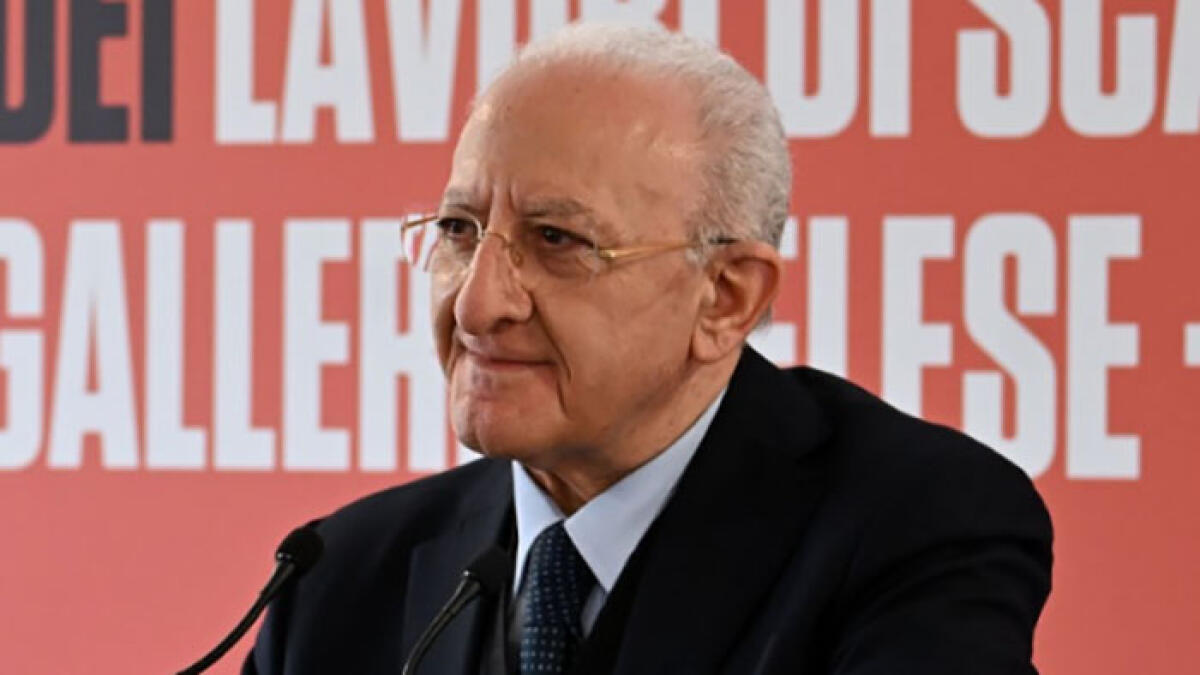 Si è dimesso il sindaco di Salerno, strada spianata per De Luca - 