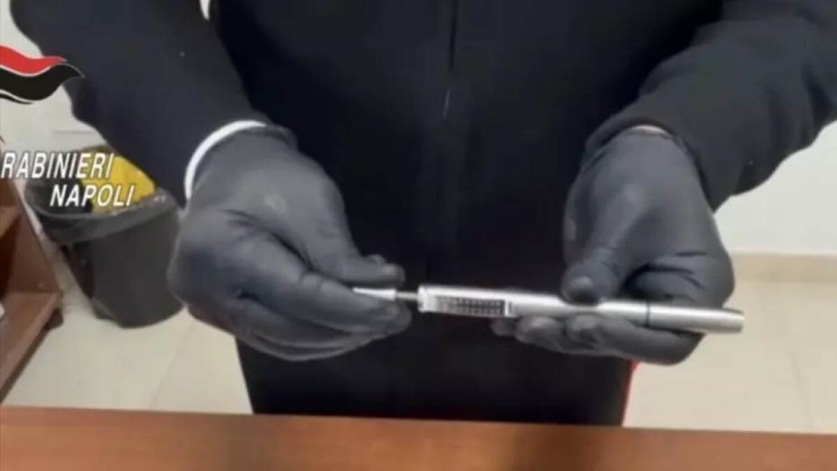 Pistole nello zaino, spunta il mercato parallelo nel Napoletano - 