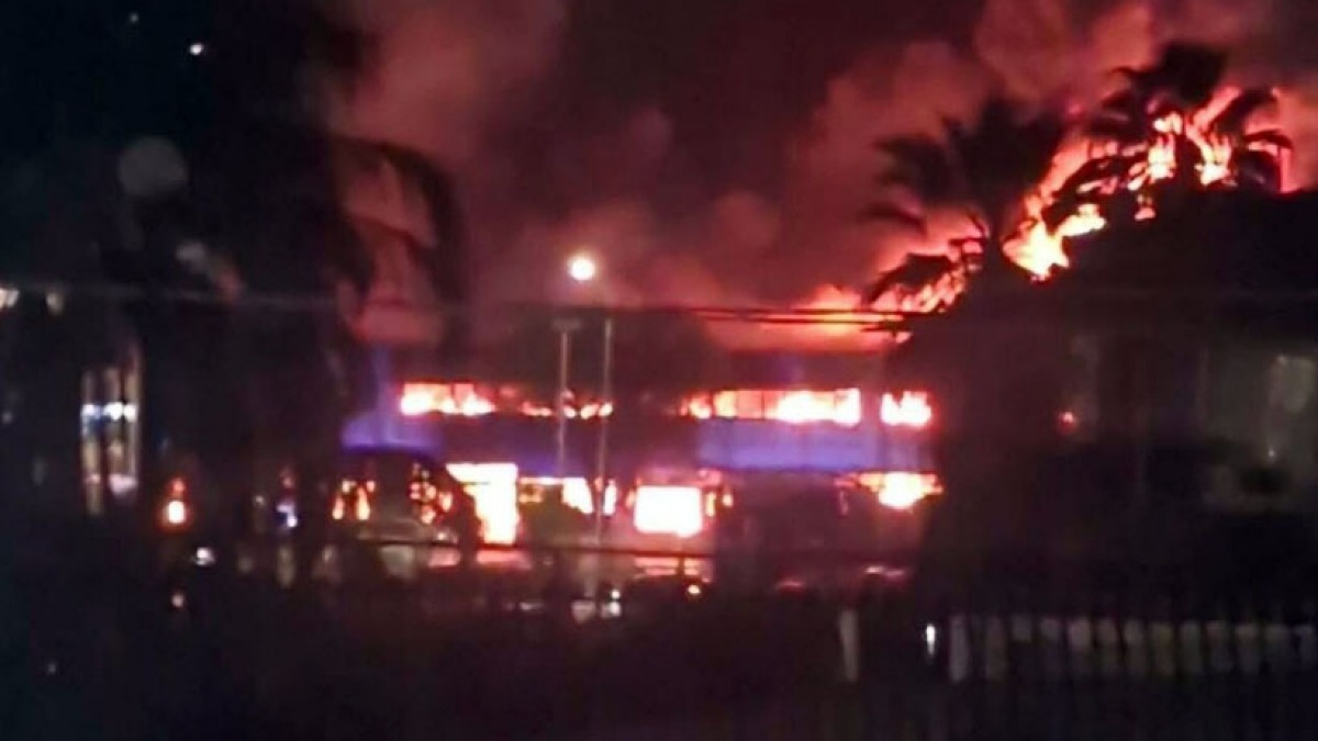 Diede fuoco ai capannoni a Pompei: preso il piromane - 