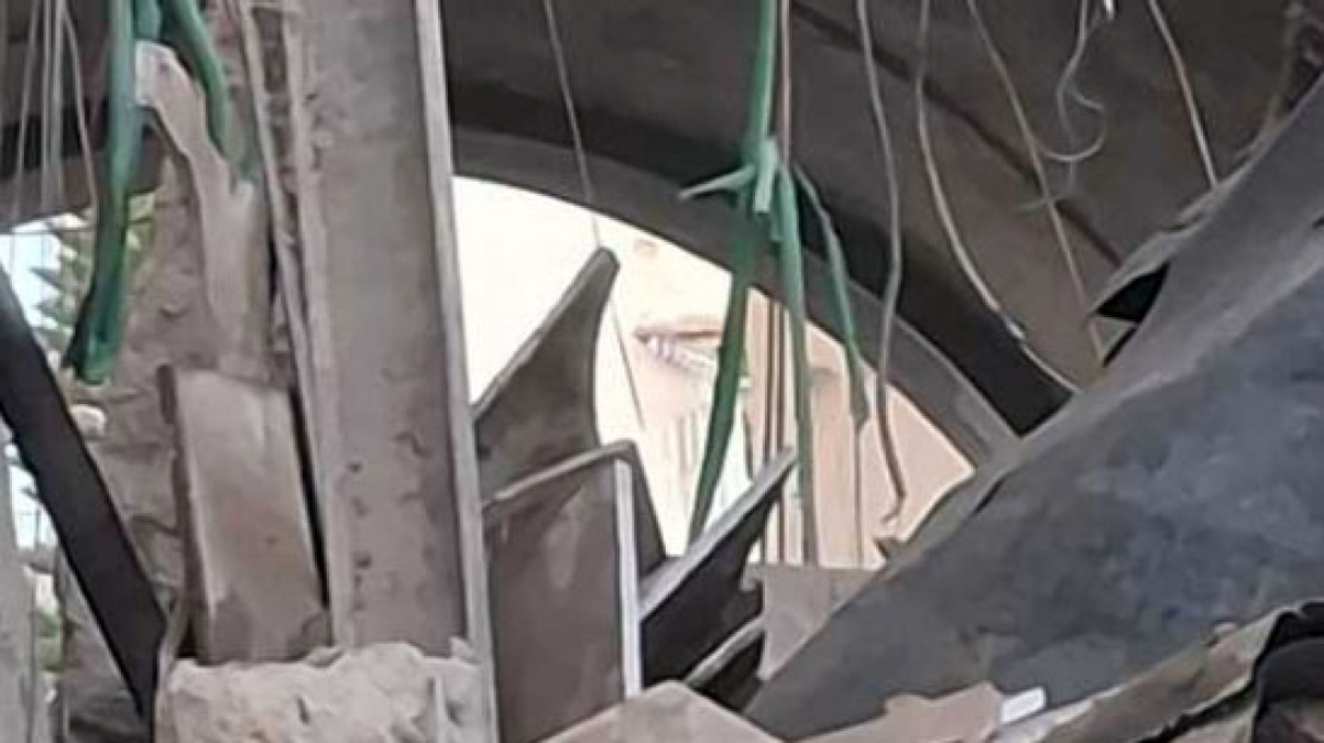 Palazzina crollata, sgomberati altri due edifici - 