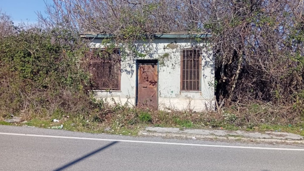 Dall’ex ferrovia alla pista ciclabile, rinasce la casetta del casellante di Ottaviano - 