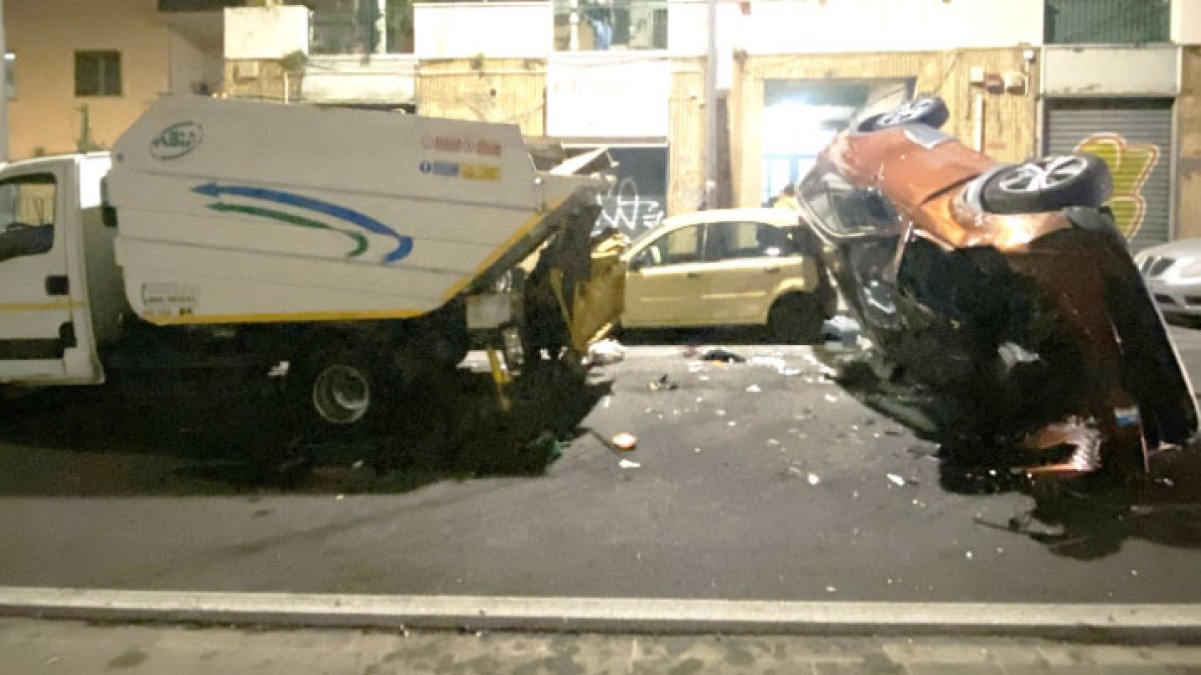 Netturbino investito mentre lavora, è grave - 