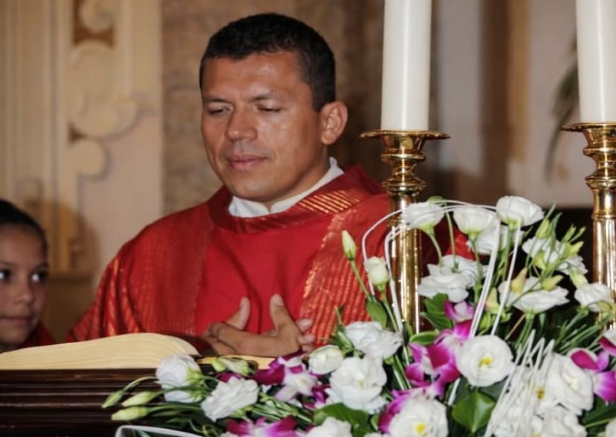 Torna il prete sparito: era con una donna - 