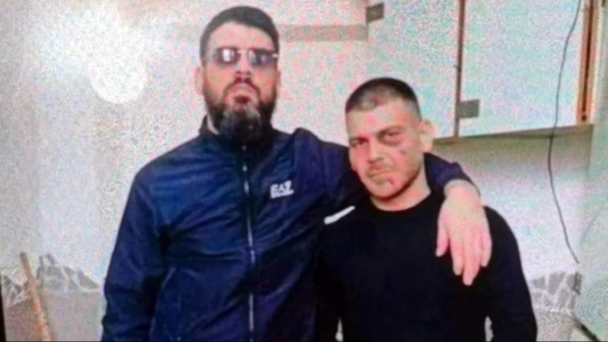 Il killer del panettiere di Sarno e la foto con il fratello in carcere - 