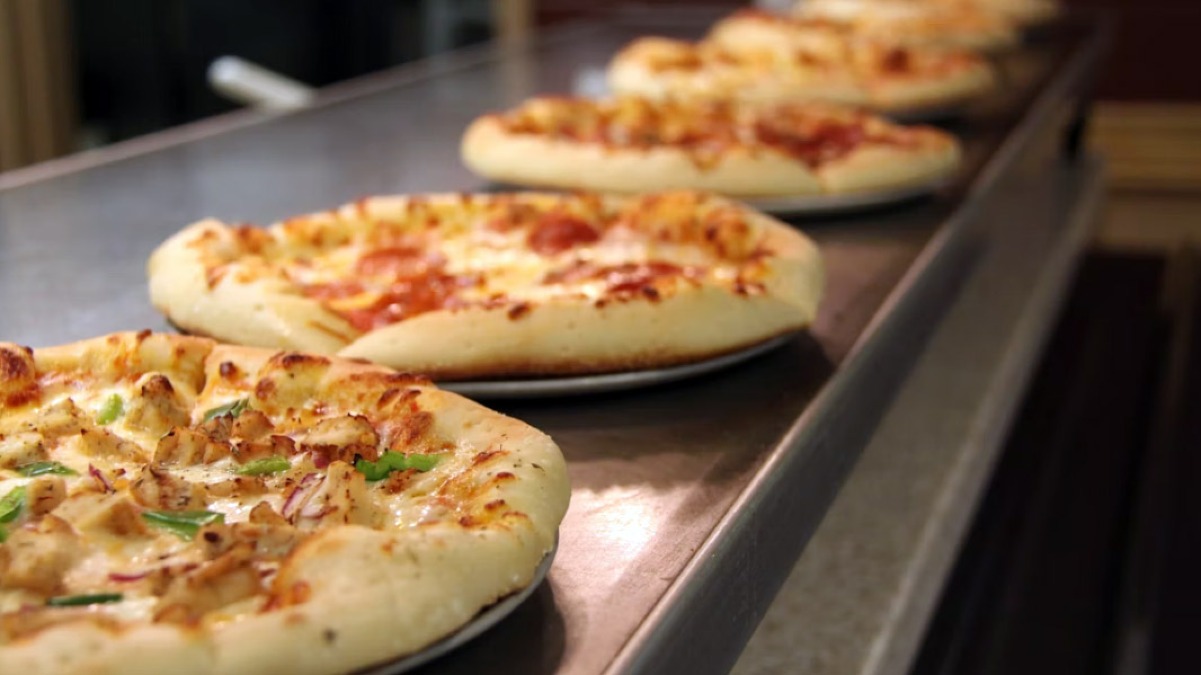 Corpi estranei all'interno, attenzione alle pizzette congelate - 