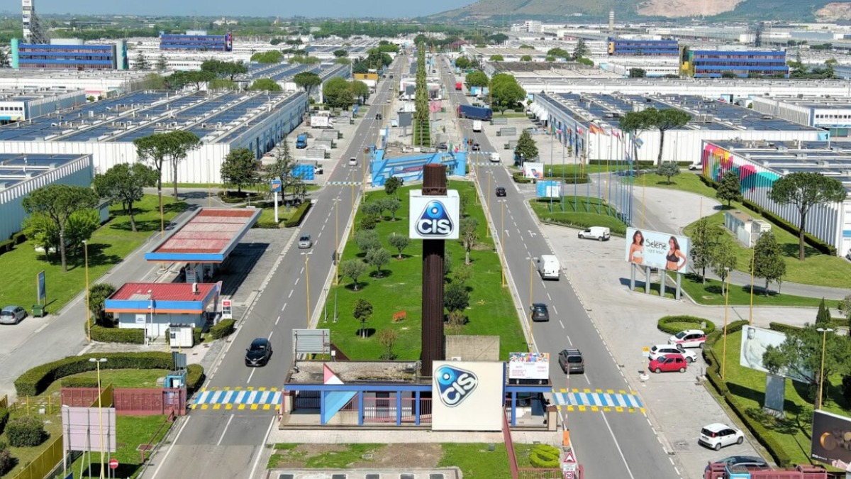 Al Cis di Nola il boom del traffico di moda - 