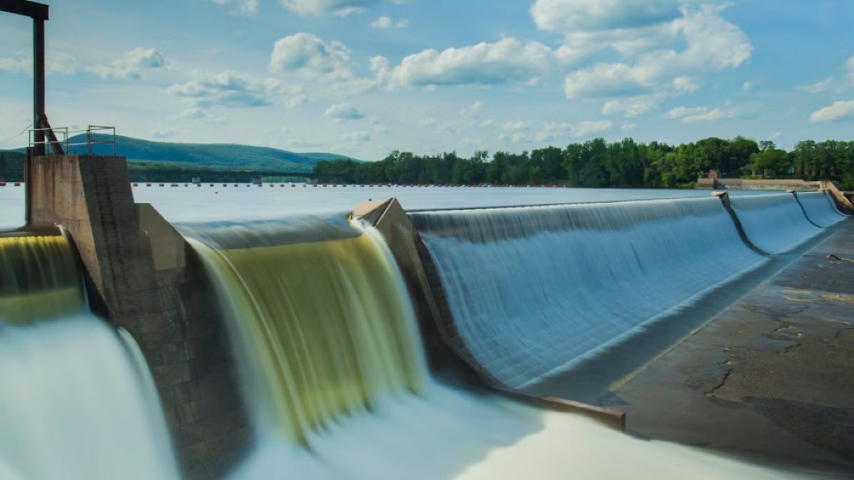 Lavori alla diga, muore operaio di Pompei - 