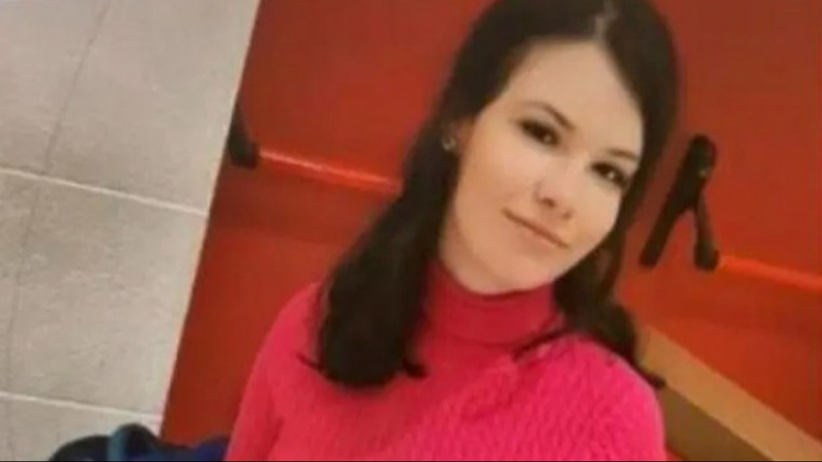 Elena sparita da una settimana, il suo smartphone ritrovato sulla Statale - 