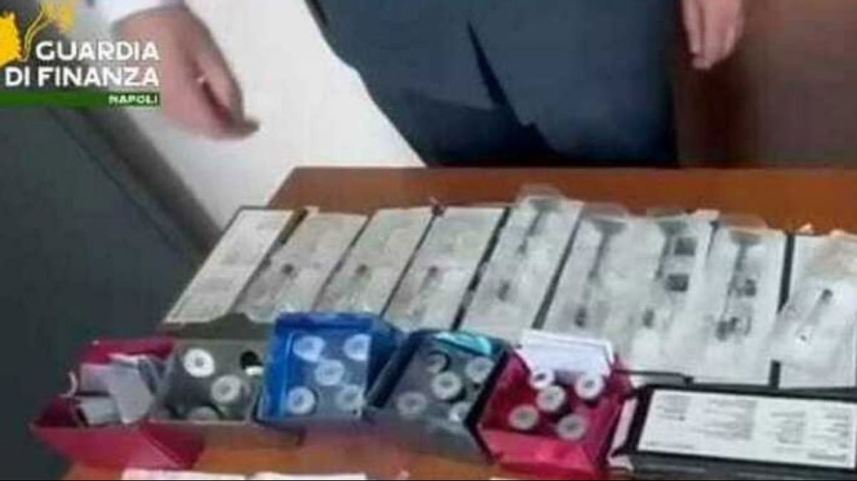 Chirurghi estetici su TikTok, alcuni prendevano il Reddito di Cittadinanza - 