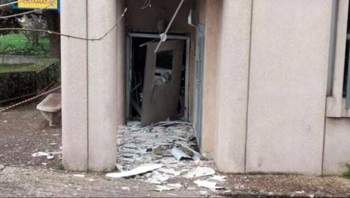 Esplode un altro postamat, bottino enorme - 