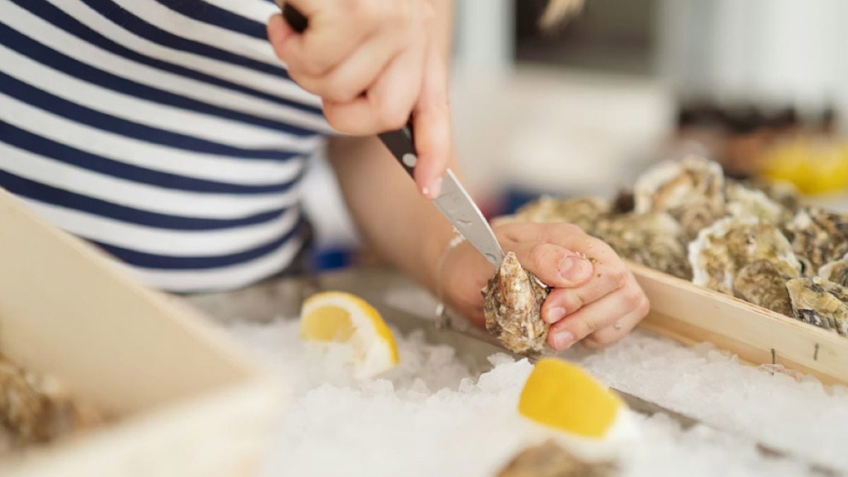 Epatite A, positivi 8 campioni tra cozze e ostriche - 