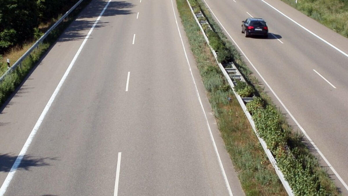 Si fanno pagare i soldi del casello dagli automobilisti, truffa in stile "Così parlò Bellavista" - 