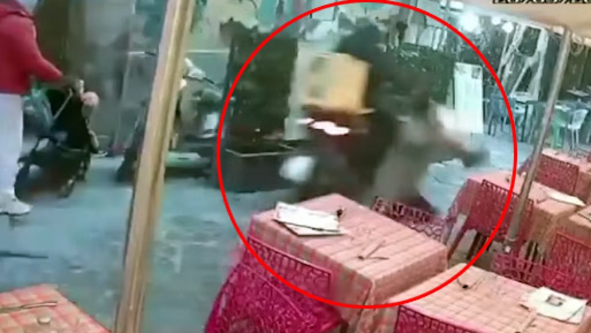 Rider in fuga investe una donna - GUARDA IL VIDEO - 