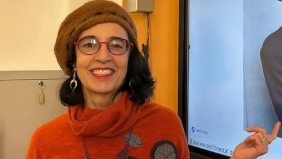 La prof muore in classe mentre fa lezione - 