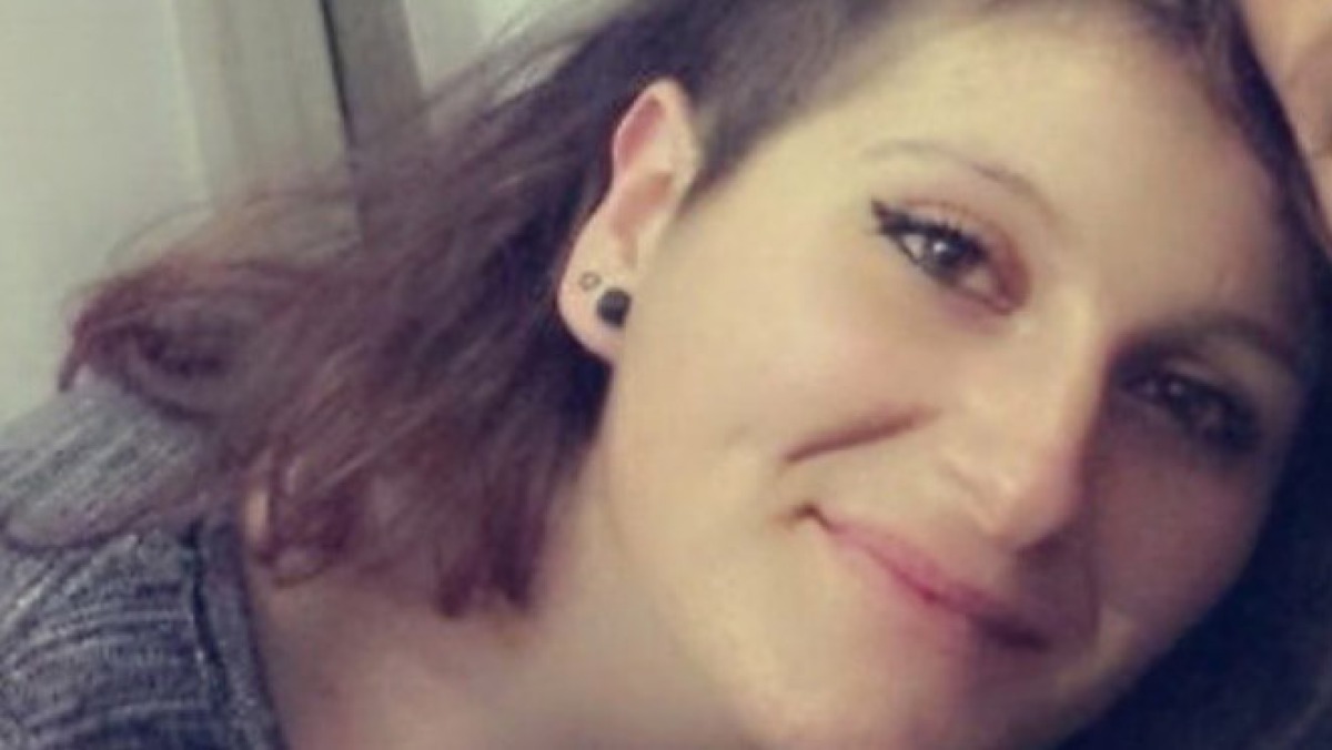 Erika muore a 27 anni in vacanza per un farmaco sbagliato - 