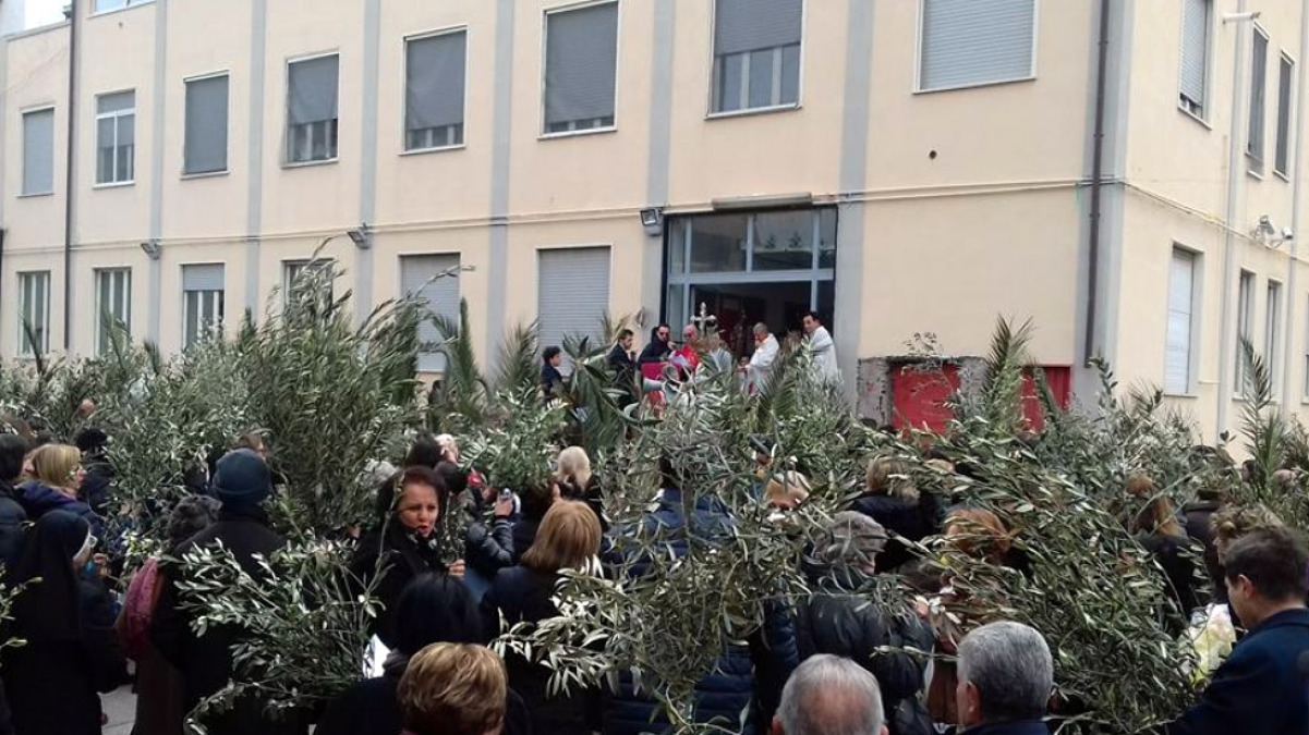 Ladri nella casa dei parroci a Poggiomarino, rubato l'oro di Sant'Antonio - 