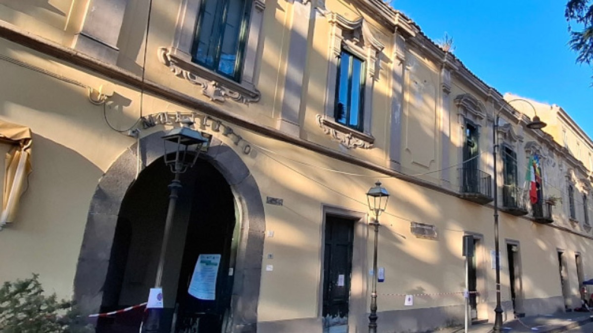 Elezioni comunali a Somma Vesuviana: tre candidati alla carica di sindaco - 