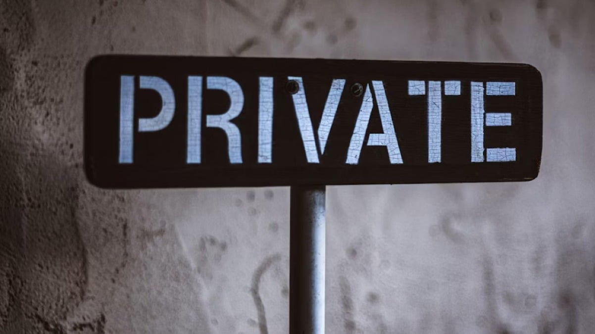 Gestiva un giro di "squillo" nei Paesi Vesuviani, arrestato - 