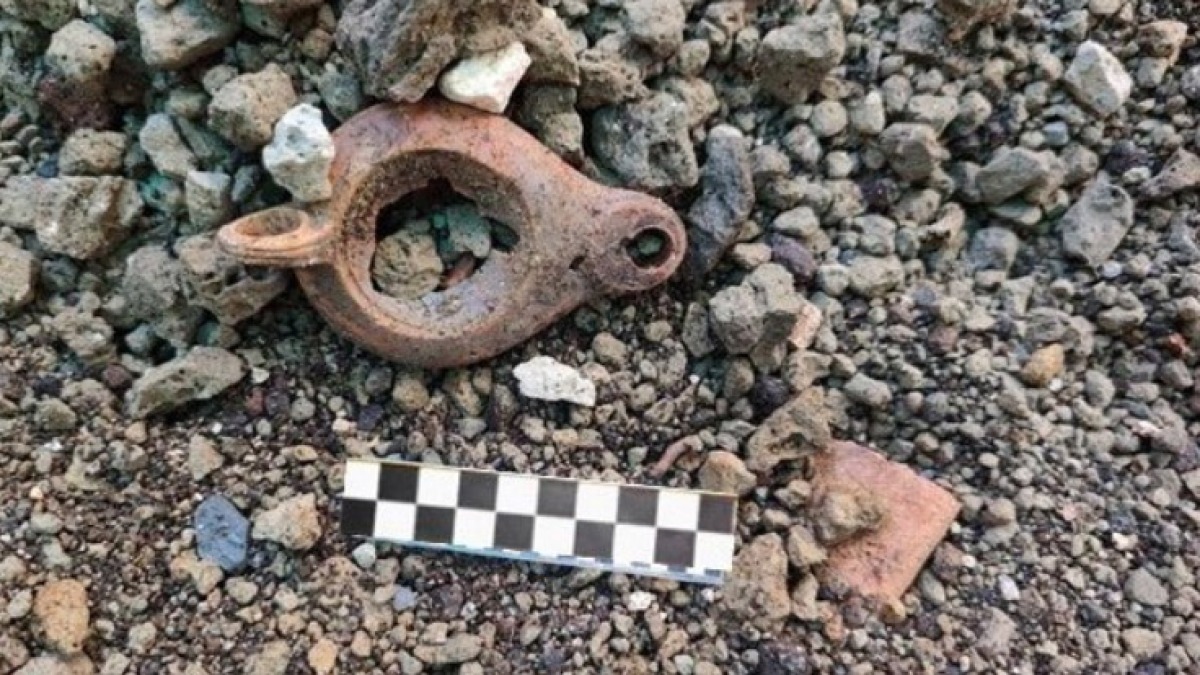 Pompei, ricostruito con l'IA un disperato tentativo di fuga dal Vesuvio - 