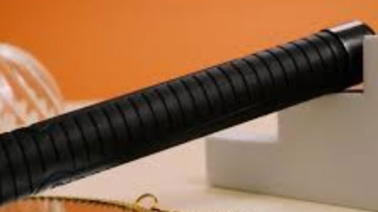 Rissa tra minori, ferito con un bastone telescopico - 