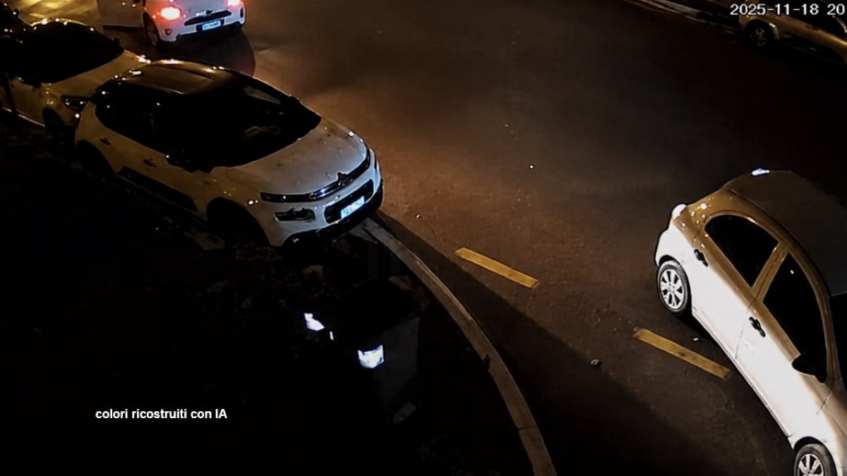 Fingono di chiedere informazioni e rapinano le vittime - 