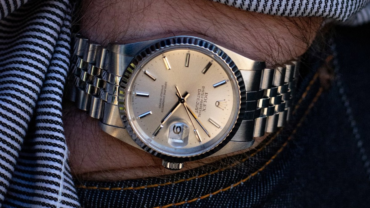 Gli strappano il Rolex, turista lotta e lo recupera - 