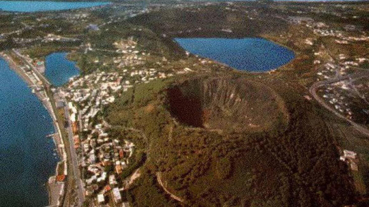 Anomalie nelle emissioni, vertice ai Campi Flegrei - 