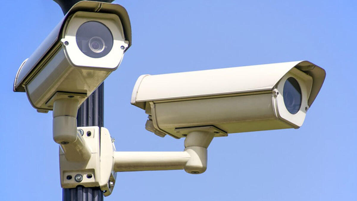 Scoperta telecamera della camorra vesuviana in un locale confiscato - 