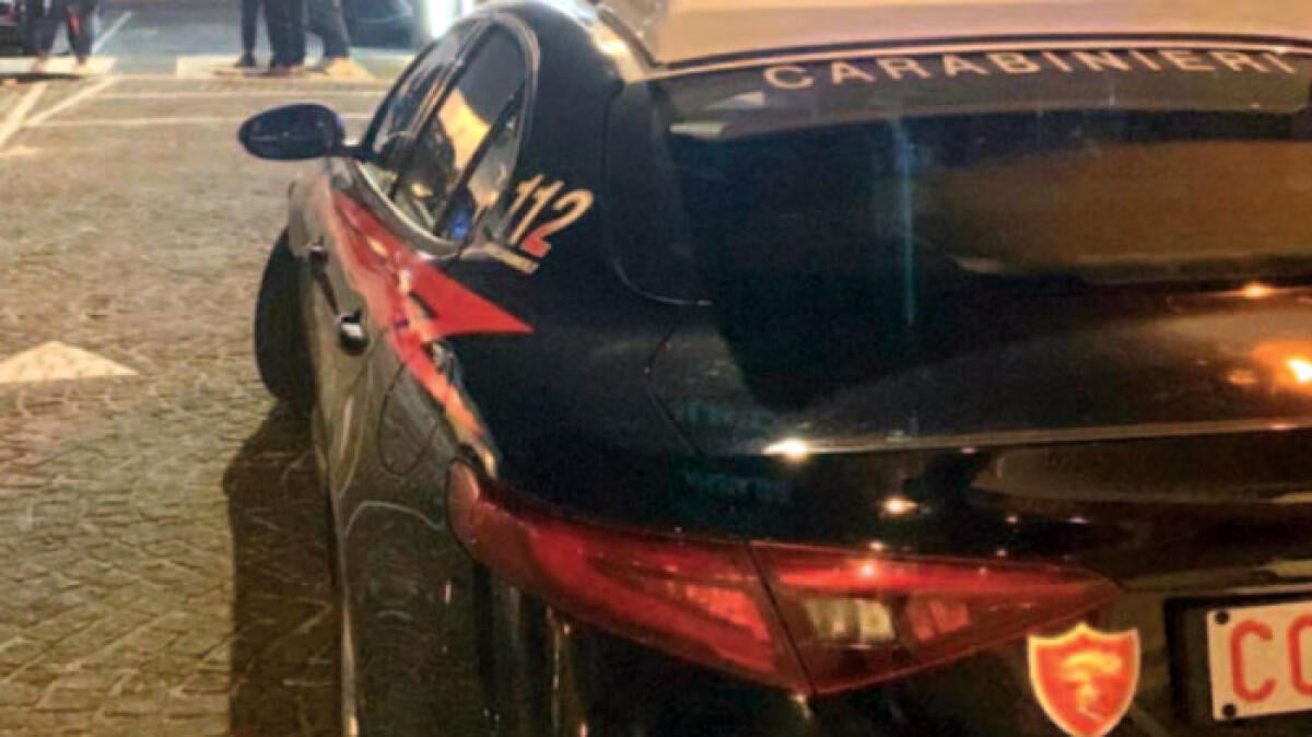 Inseguimento da film su auto rubata, preso anche un minore - 